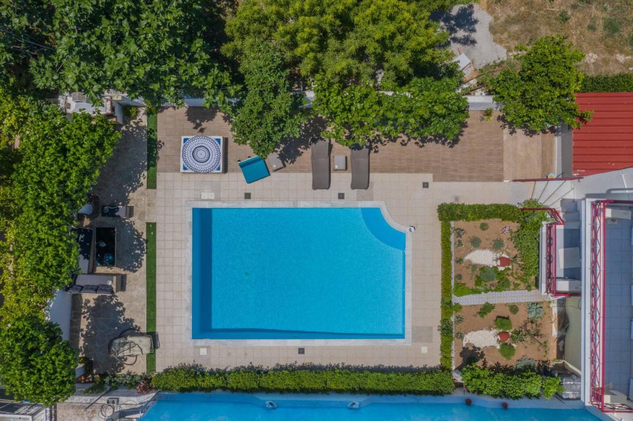 Thiseos Georgia'S Private Paradise Lechaio Luaran gambar